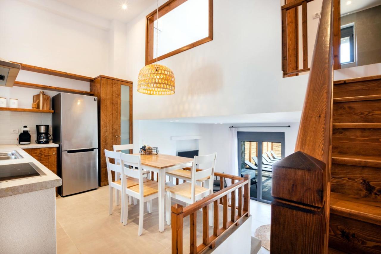 Cato Agro 5, Seafront Villa With Private Pool Afiartis Esterno foto